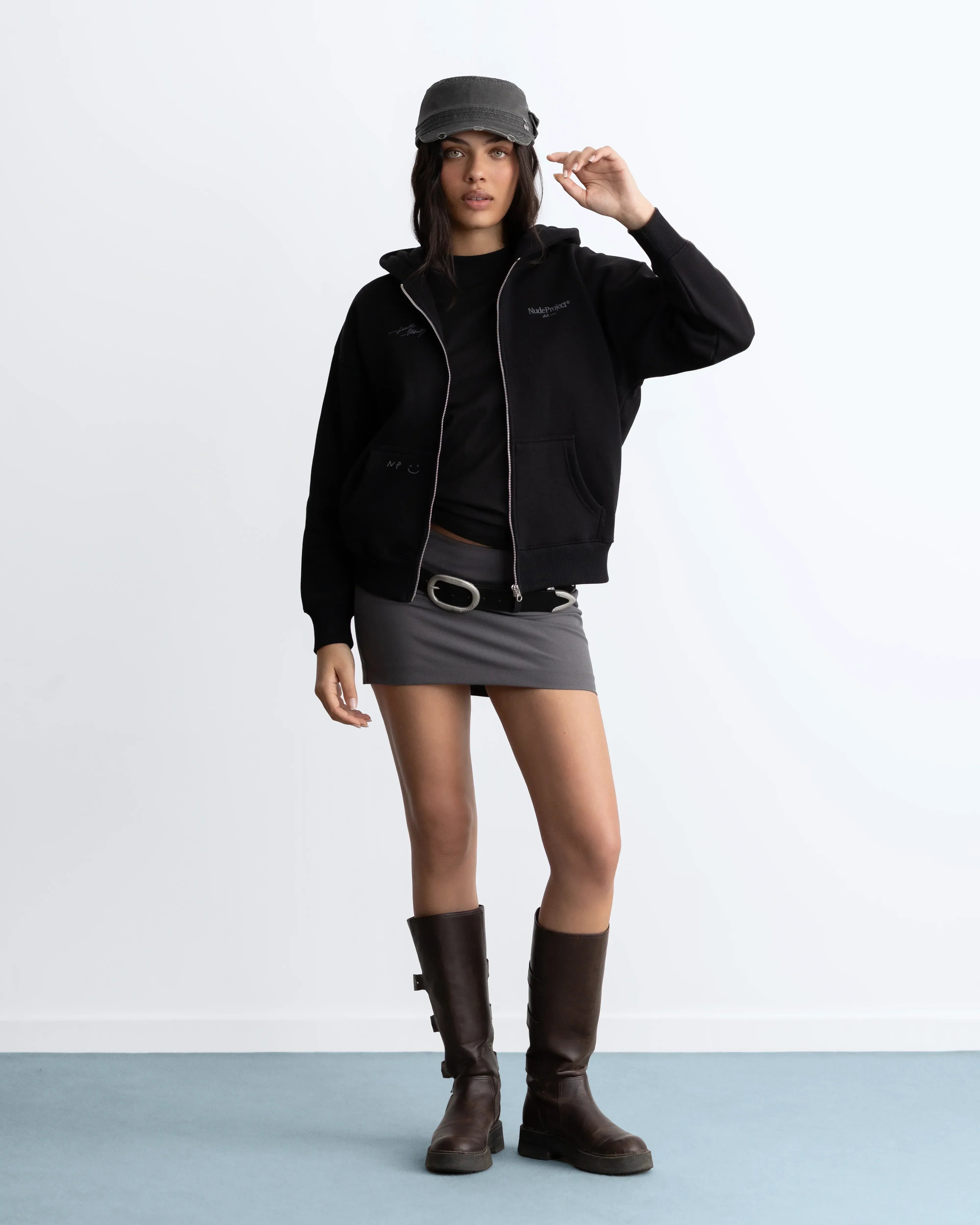 Global Soon Zip-Up Hoodie Black